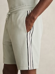 Reiss Sage Green Phoenix Textured Tape Drawstring Shorts - Image 4 of 7