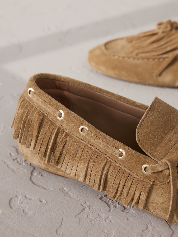 Marrón tostado - Signature Premium Suede Fringe Boat Shoes - Imagen 6 de 6