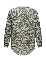 ONLY Curve Green Printed Button Through Blouse - Image 7 of 7