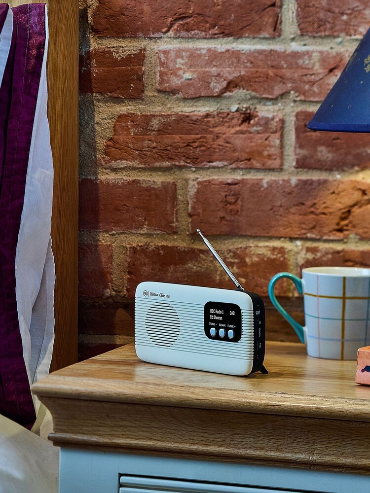 Cath Kidston Cream VQ Halo Bluetooth Speaker - Image 1 of 6