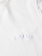 Blanco - Superdry Essential Logo Embroidered T-Shirt - Imagen 6 de 6