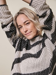 JD Williams Cream Zebra Print Knitted Tunic - Image 1 of 4