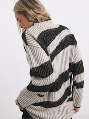 JD Williams Cream Zebra Print Knitted Tunic - Image 2 of 4