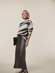 JD Williams Cream Zebra Print Knitted Tunic - Image 4 of 4
