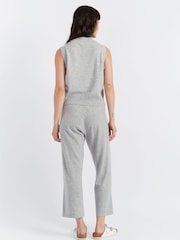 אפור - Chinti and Parker Wool Cashmere Blend V-Neck Waistcoat - Image 2 of 3