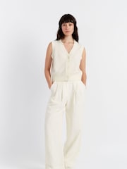 Кремовый - Chinti and Parker Wool Cashmere Blend V-Neck Waistcoat - Image 1 of 3