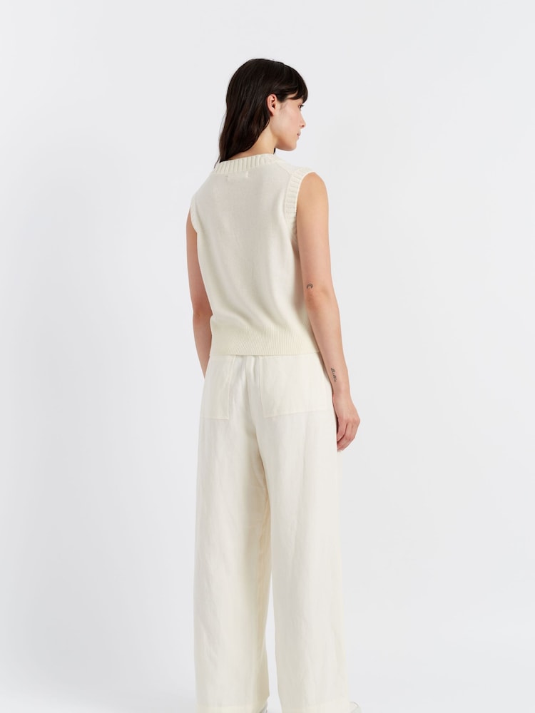 Кремовый - Chinti and Parker Wool Cashmere Blend V-Neck Waistcoat - Image 2 of 3