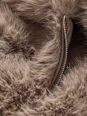 Gap Beige Cropped Faux Fur Jacket - Image 5 of 7