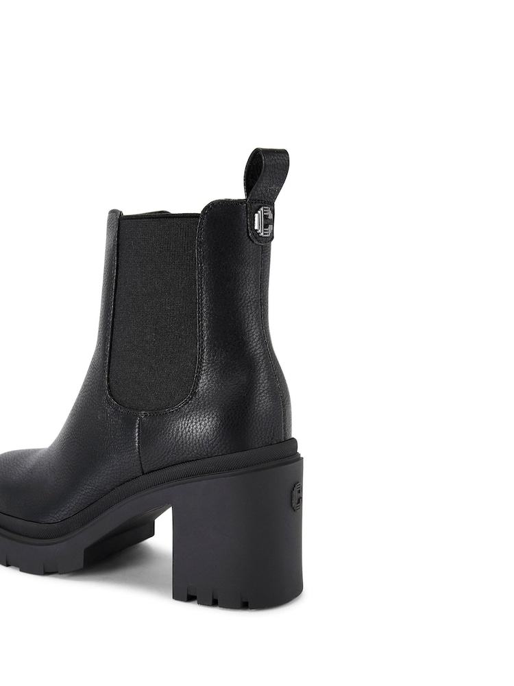 Carvela Boulder Heeeled Ankle Black Boots - Image 5 of 5