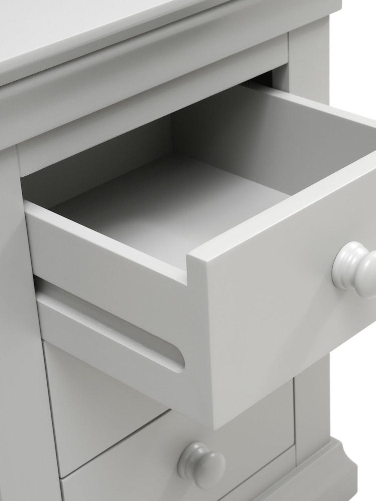 Cotswold Company Pebble Grey Chantilly 3 Drawer Bedside Table - Image 5 of 5