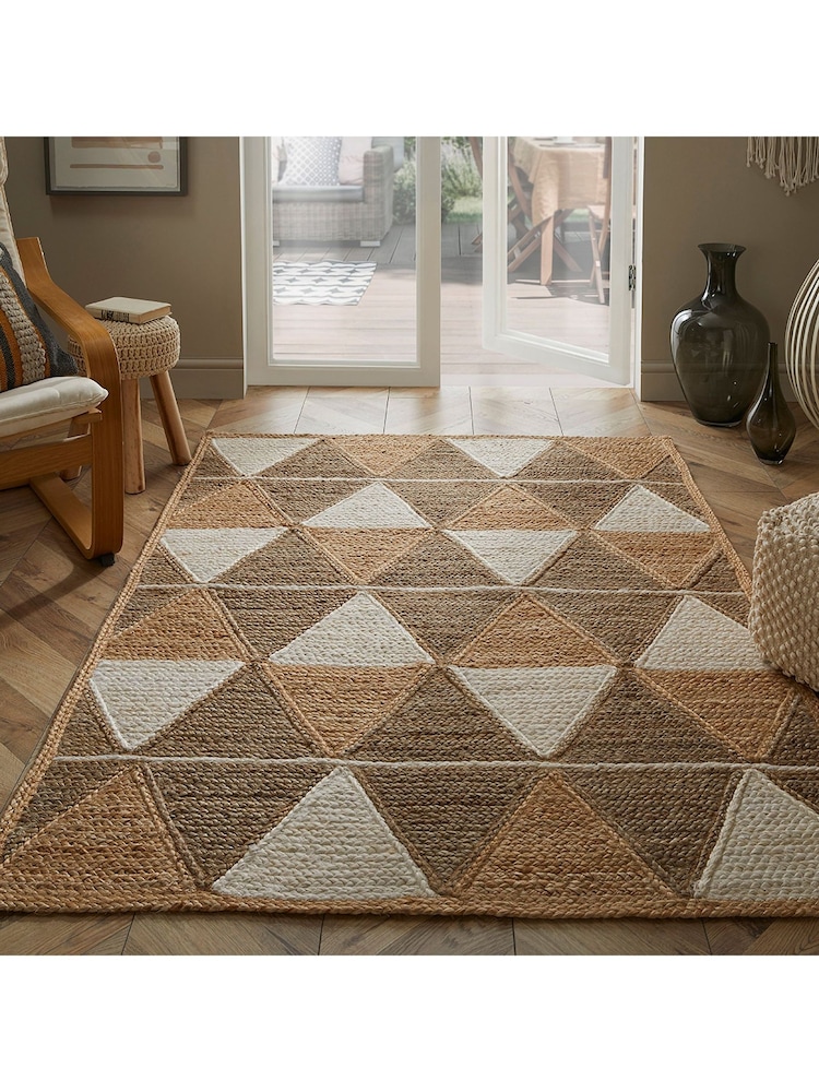 Esselle Natural Prestbury 120x170cm Geo Hand Braided Rug - Image 2 of 5