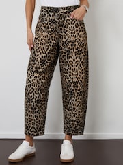 Threadbare Brown Leopard Print Barrel Leg Denim 100% Cotton Jeans With Raw Hem - Image 2 of 5