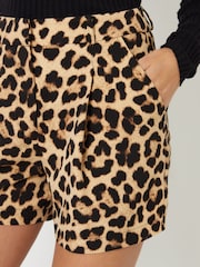 Threadbare Brown Leopard Print Pleated Tailored Shorts - Image 3 of 4