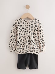 Cream/Black 2 Piece Top And Sweat Shorts Set - Image 2 of 4