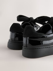 Schwarzes Lackleder - Retro Lace Up School Trainers - Bild 3 von 5