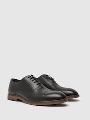 Schuh Raven Leather črna gležnjar z luknjičastim vzorcem in vezalkami - Slika 2 iz 4