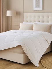 Silentnight Luxury Natural Lightweight Wool White Duvet - Image 1 of 9