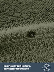 Silentnight Sage Teddy Fleece Duvet Set - Image 3 of 7