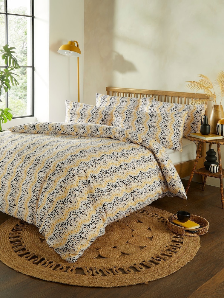 Cath Kidston Espresso Leopard Wiggle 100% Cotton Duvet Cover and Pillowcase Set - Image 1 of 4