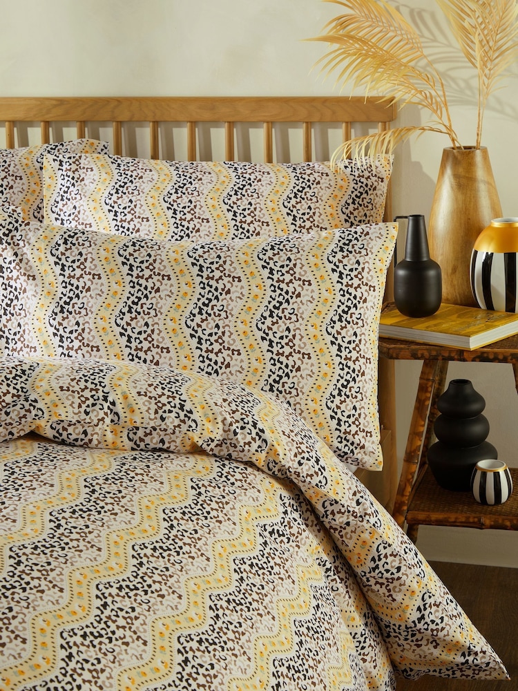 Cath Kidston Espresso Leopard Wiggle 100% Cotton Duvet Cover and Pillowcase Set - Image 2 of 4