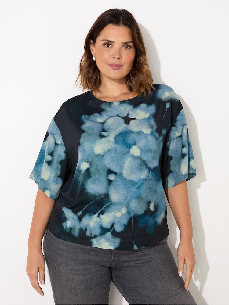 Live Unlimited Blue Curve Floral Print Woven Elevated T-Shirt - Image 2 of 4