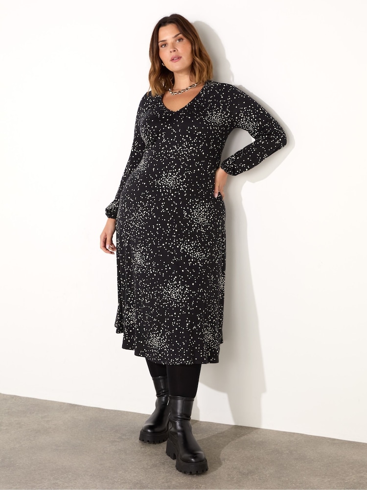 Live Unlimited Black Petite Curve Heart Print Gathered V-Neck Jersey Dress - Image 1 of 4