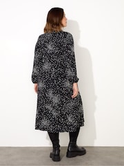 Live Unlimited Black Petite Curve Heart Print Gathered V-Neck Jersey Dress - Image 4 of 4