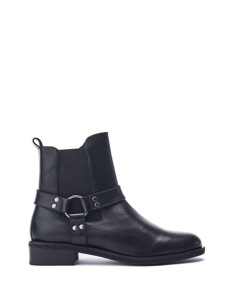 Moda in Pelle Palanne Chelsea Leather črna Ankle gležnjarji With Western Buckle - Slika 1 iz 4 Moda in Pelle Palanne Chelsea Leather črna Ankle gležnjarji With Western Buckle - Slika 1 iz 4