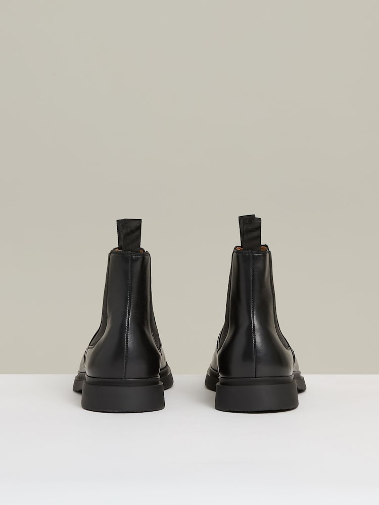 Reiss Black Jagger Leather Rubber Sole Chelsea Boots - Image 4 of 6