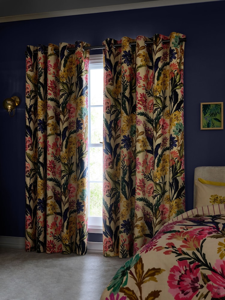 Cortinas blackout com ilhós e estampa floral ousada em mistura de linho - Imagem 2 de 5
