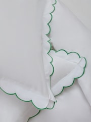 200 Thread Count Scallop Duvet Cover and Pillowcase Set - Imagem 3 de 3