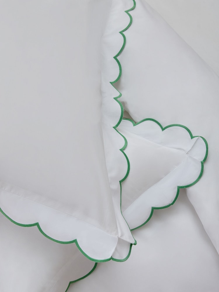 200 Thread Count Scallop Duvet Cover and Pillowcase Set - Imagem 3 de 3