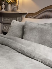 Silver Plush Faux Fur Duvet Cover and Pillowcase Set - Image 3 of 5