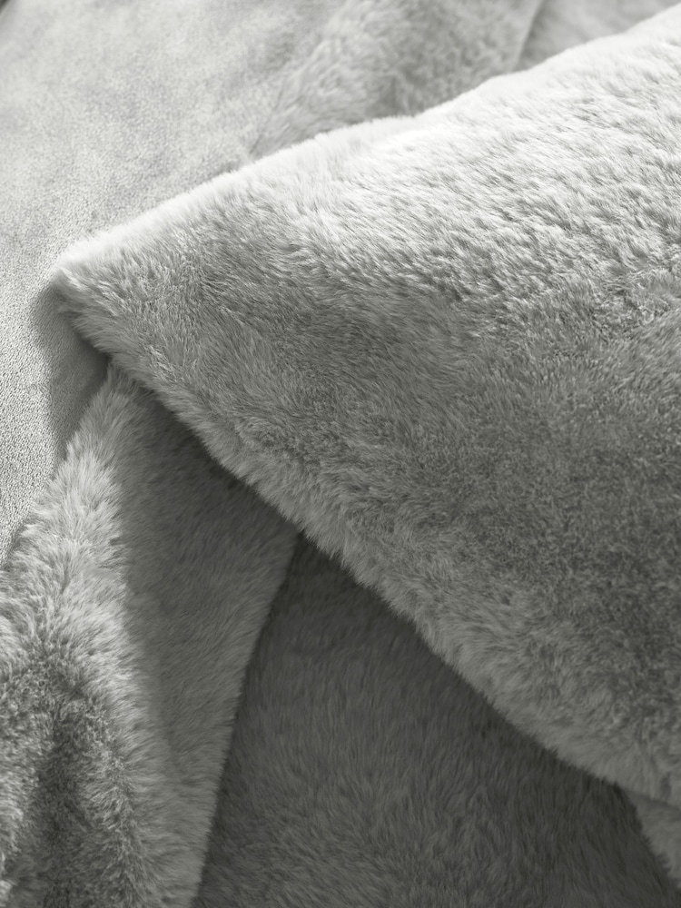 Silver Plush Faux Fur Duvet Cover and Pillowcase Set - Image 5 of 5 Silver Plush Faux Fur Duvet Cover and Pillowcase Set - Image 5 of 5