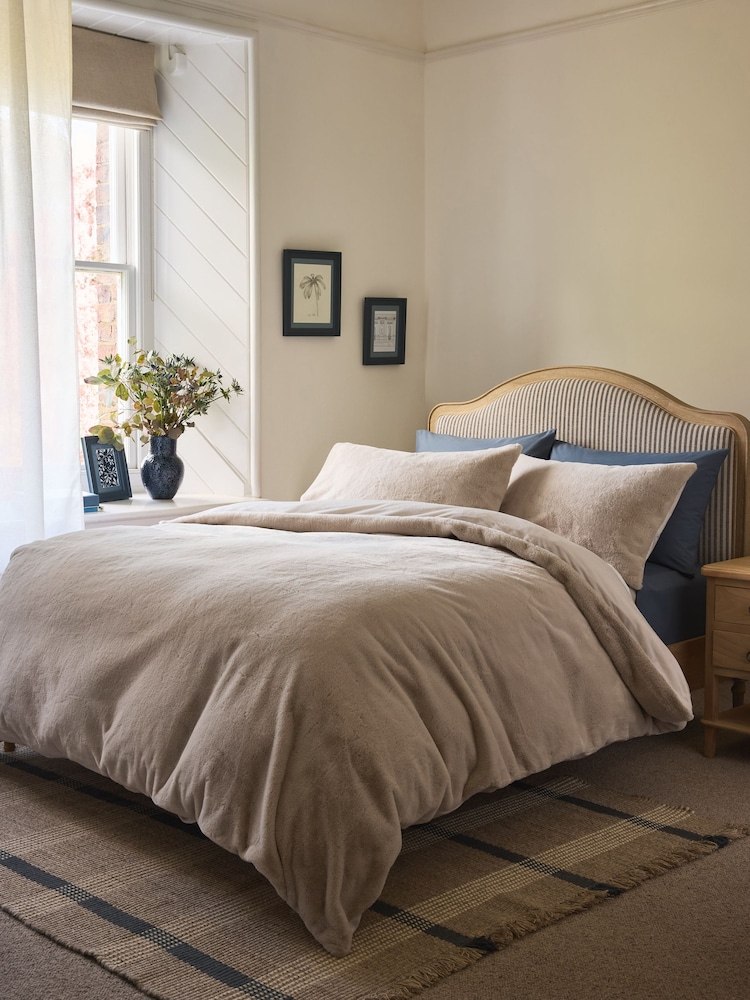 Natural Oyster Plush Faux Fur Duvet Cover and Pillowcase Set - Image 2 of 4 Natural Oyster Plush Faux Fur Duvet Cover and Pillowcase Set - Image 2 of 4