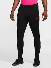 Nike Black Chelsea Strike Joggers - Image 1 of 1
