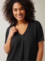 Evans Black Plisse Pleated Swing Top - Image 3 of 5