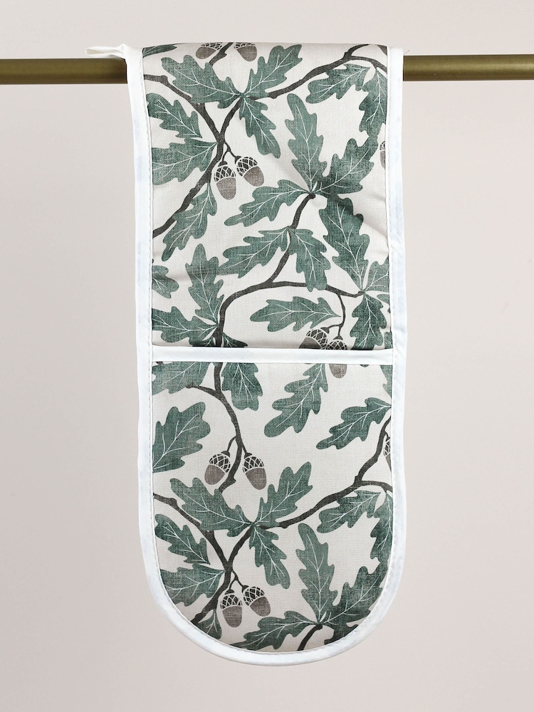 Avalon Home Cream English Oak Oven Gloves - Image 2 of 4