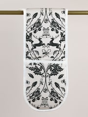 Avalon Home Green Forest Stag Oven Gloves - Image 2 of 5