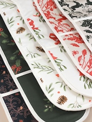 Avalon Home Green Forest Stag Oven Gloves - Image 4 of 5