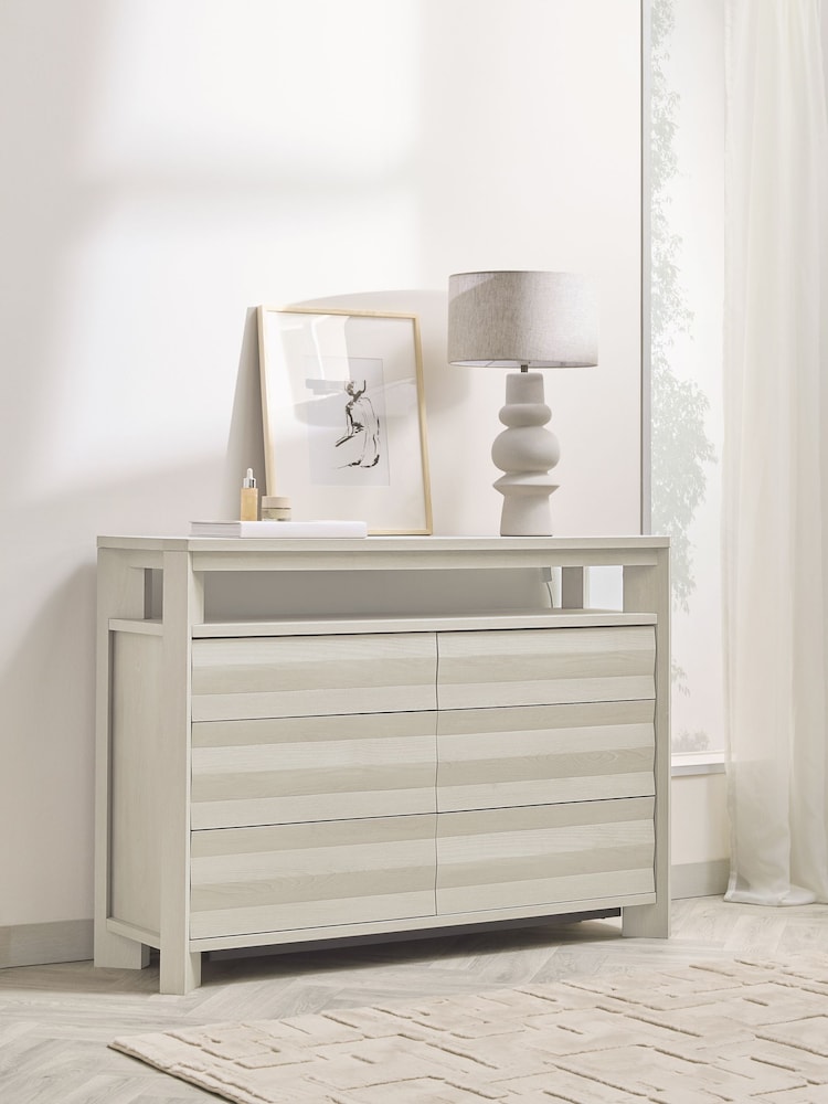 Light Natural Nomad Oak Effect Chest of Drawers - Image 1 of 7