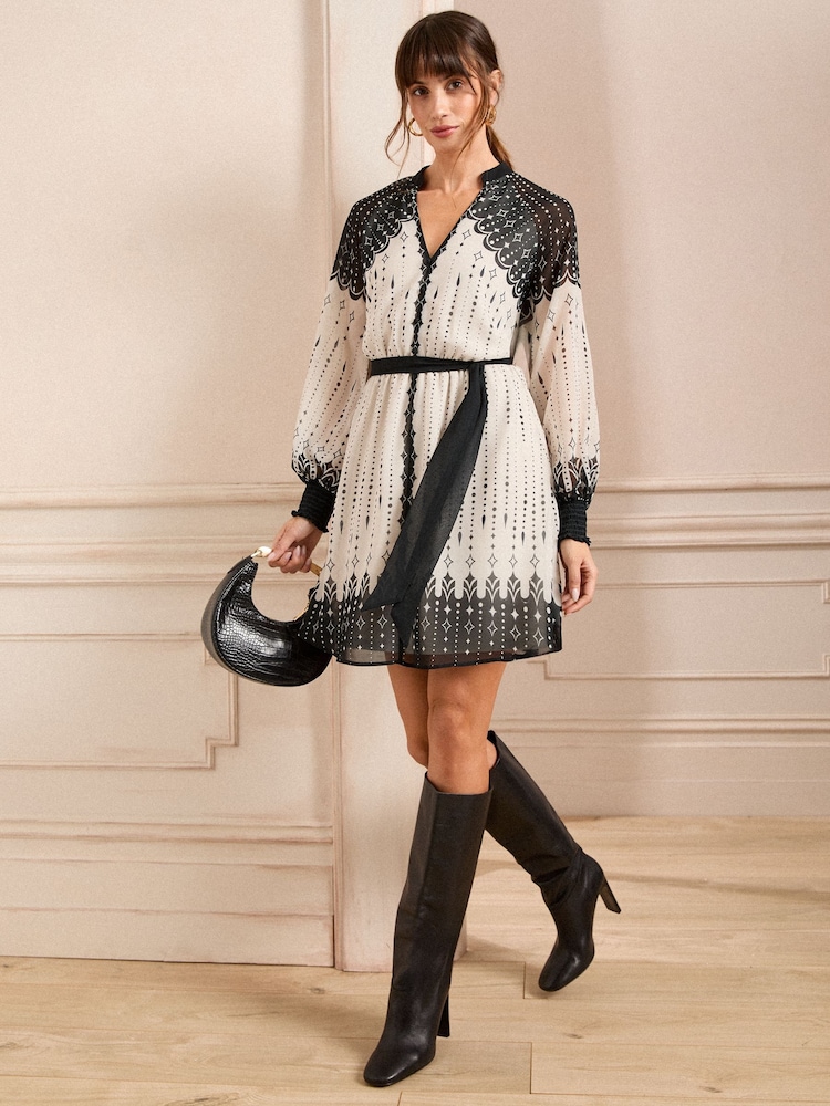 monochrome - Robe chemise Love & Roses taille mini - Image 3 of 4