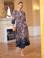 Love & Roses Printed Crew Neck Pleated 3/4 Sleeves Midi Dress - Image 1 de 4