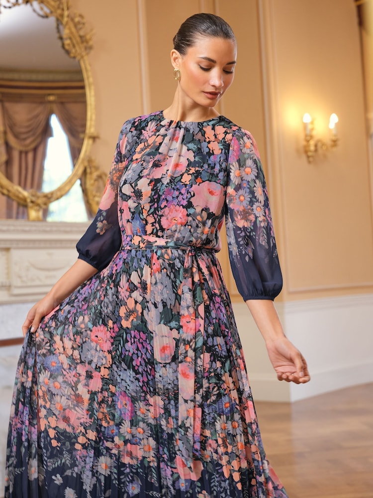 Love & Roses Printed Crew Neck Pleated 3/4 Sleeves Midi Dress - Image 2 of 4
