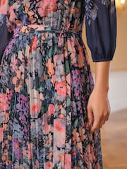 Love & Roses Printed Crew Neck Pleated 3/4 Sleeves Midi Dress - Image 3 de 4