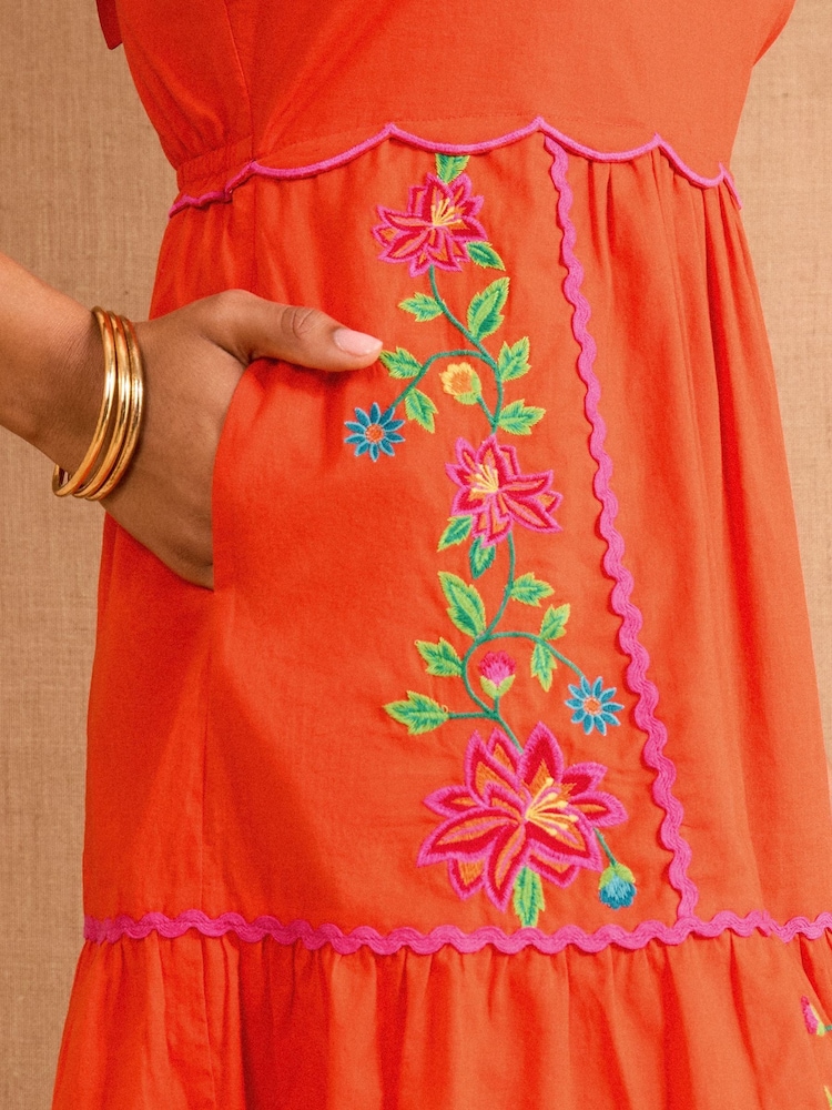 Love & Roses Orange Floral Print Embroidered Scallop Detail Mini Dress - Image 2 of 4 Love & Roses Orange Floral Print Embroidered Scallop Detail Mini Dress - Image 2 of 4