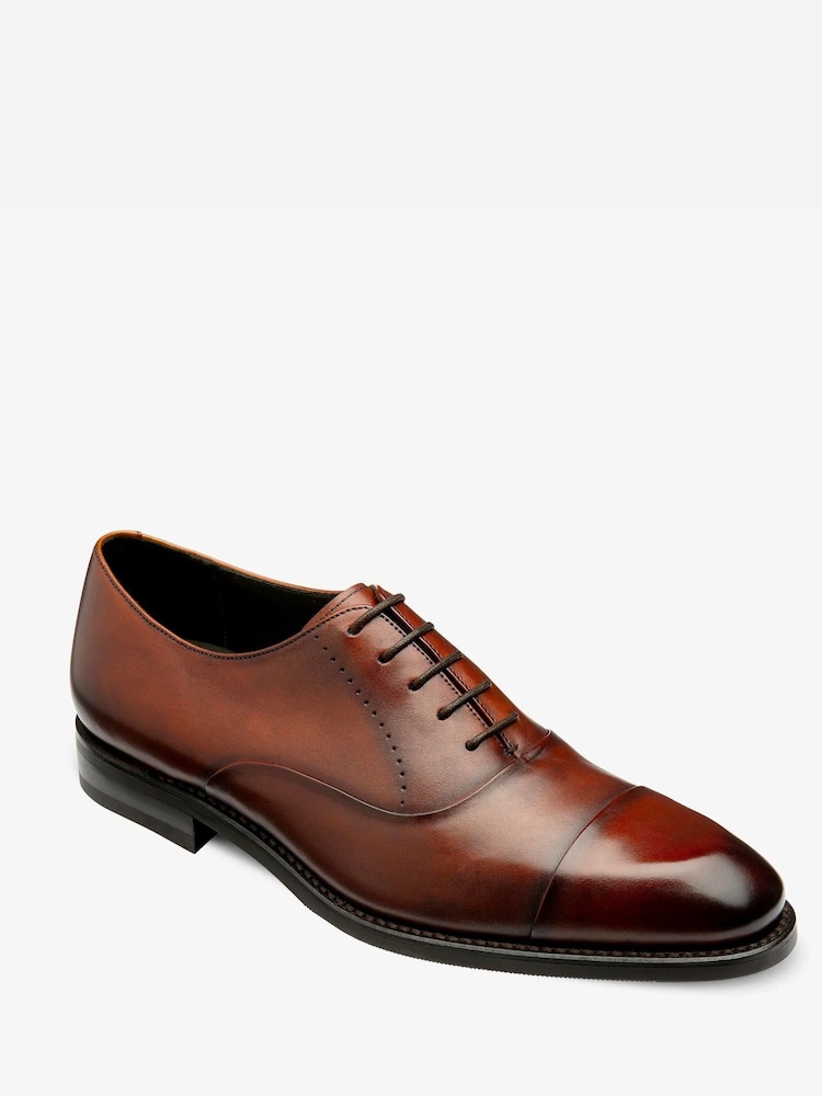 Loake Ročno poslikano telečje usnje senčila Seam Oxford ojačana konica; kapica Brown čevlji With a Rubber Sole - Slika 2 iz 4