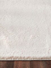 Origin Rug Collection. Cream Washable Faux Fur Rug - Image 5 of 6