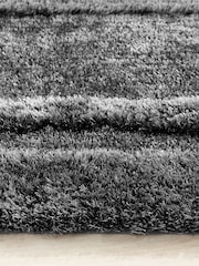 Origin Rug Collection. Black Frame Shaggy Pile Rug - Image 3 of 5