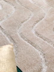 Origin Rug Collection. Cream Soft Carved Wave Shaggy Rug - Image 4 of 4